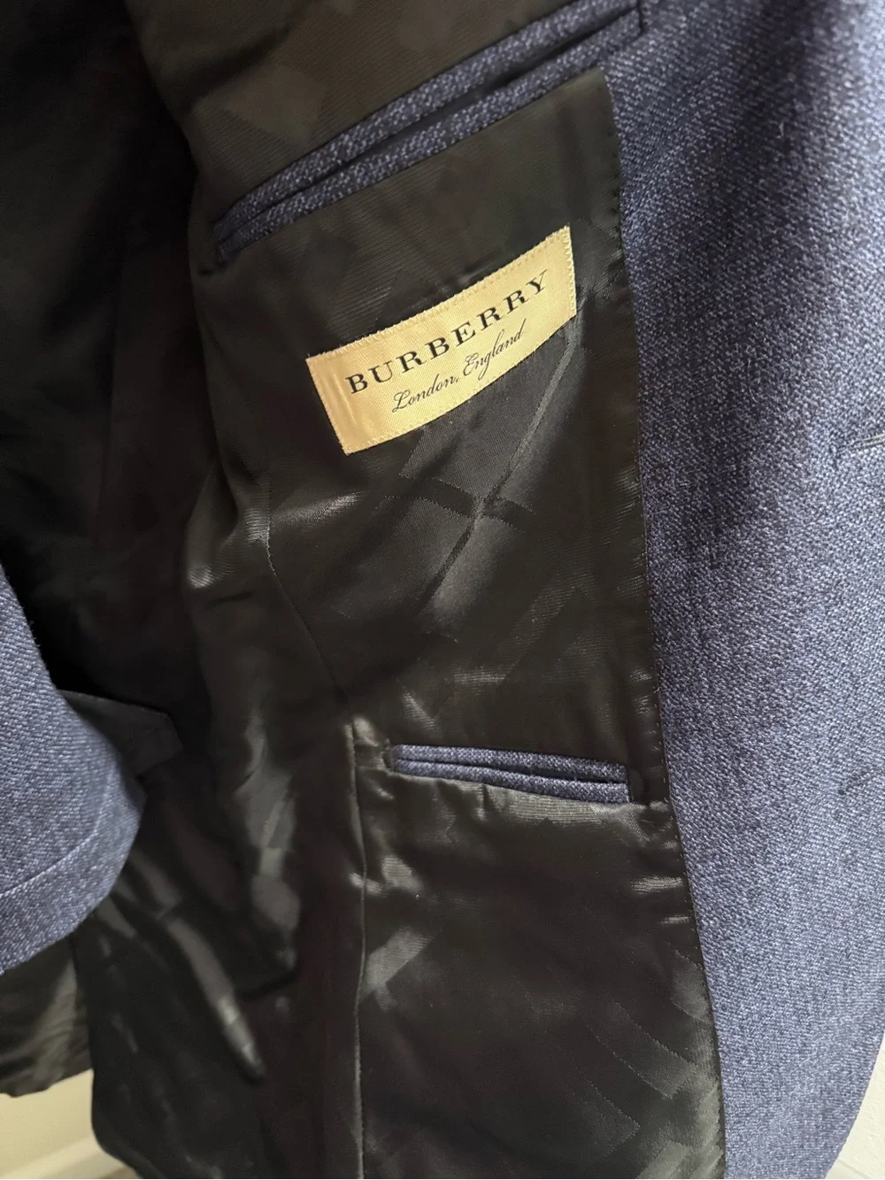 Burberry never worn
